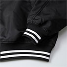 スタジアムジャケット（中綿入）（7491-01）袖口、裾下はフィット感のあるリブ仕様