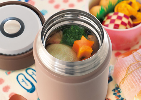 アトラス Bilunch（ビランチ）中栓付きフードポット 500mL｜使用イメージ