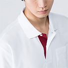 5.8オンス　ベーシックレイヤードポロシャツ（00195-BYP）着用イメージ（ホワイト×バーガンディ/Lサイズ）・襟元