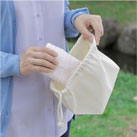 コットンランチ巾着（SNS-1500005）小さめサイズながらマチが大きめ