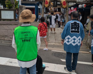 実績写真のご紹介：ジップアップビブス（00036-ZBS）