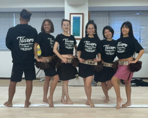 実績写真のご紹介：5.6オンス　ヘビーウェイトTシャツ(00085-CVT)＆8.4オンス　ジップアップライトパーカー(00217-MLZ)